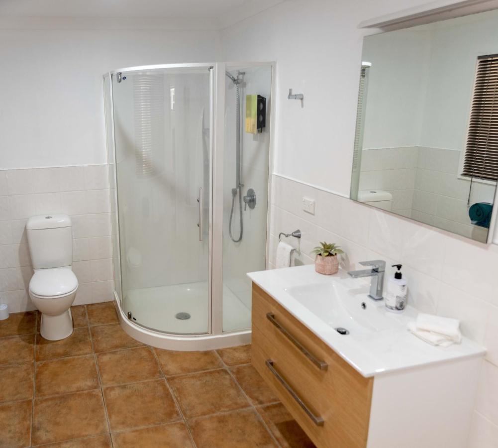 Raglan Sunset Motel And Conference Venue Екстер'єр фото