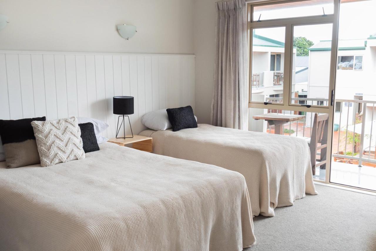 Raglan Sunset Motel And Conference Venue Екстер'єр фото